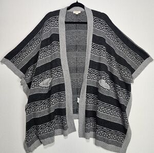 Aritzia Golden by TNA Roohan Wool Blend Open Front Poncho Size XXS